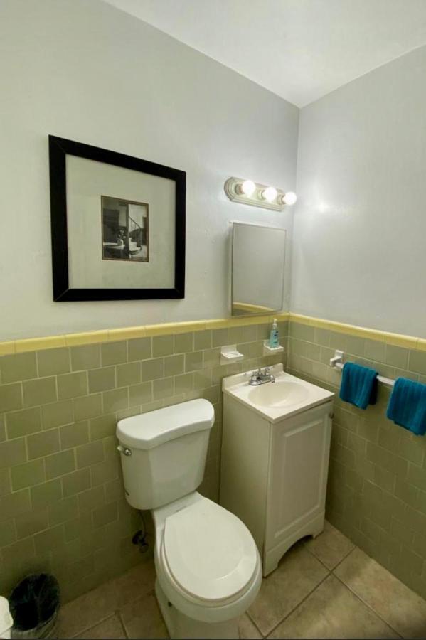 Hallandale Beach Motel With Free Parking And Full Kitchen ! No Extra Fees! Accepting Cash! Zewnętrze zdjęcie
