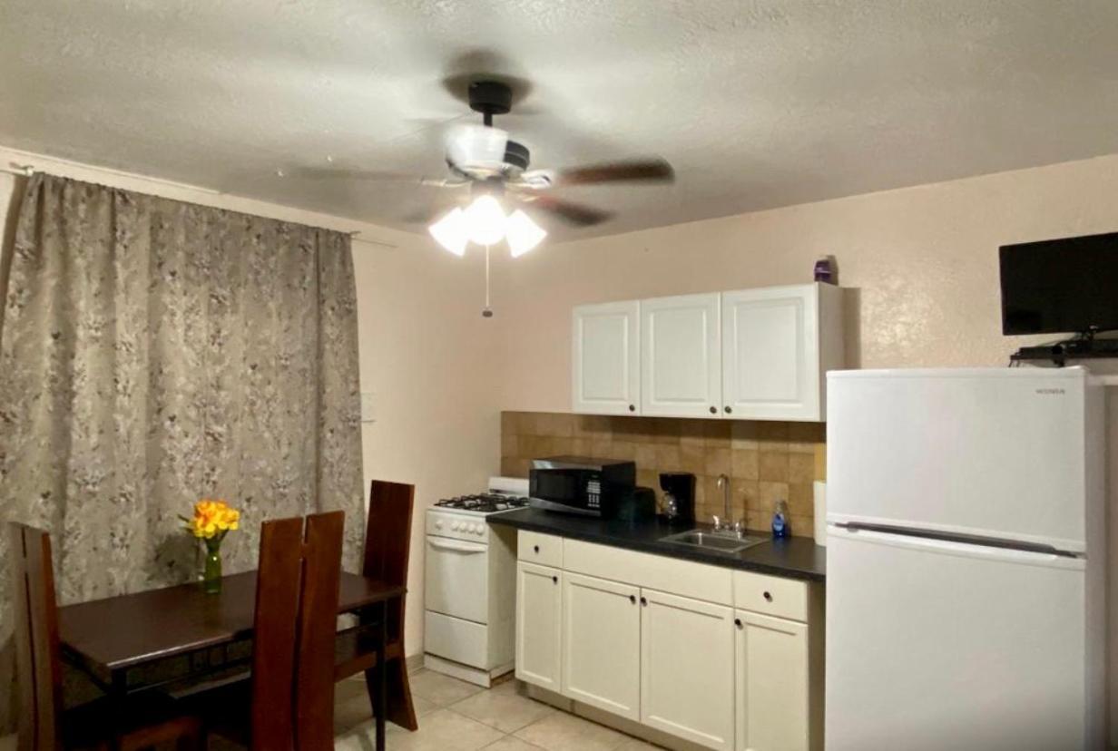 Hallandale Beach Motel With Free Parking And Full Kitchen ! No Extra Fees! Accepting Cash! Zewnętrze zdjęcie